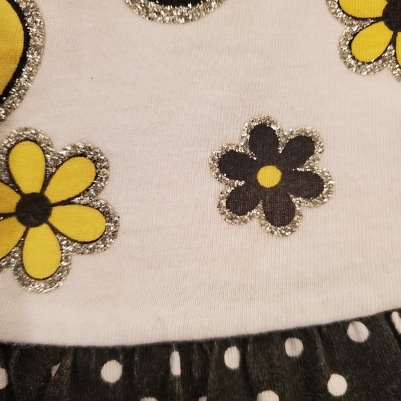 4for$20!! Adorable 2pc outfit for baby girl 12m - Picture 4 of 4